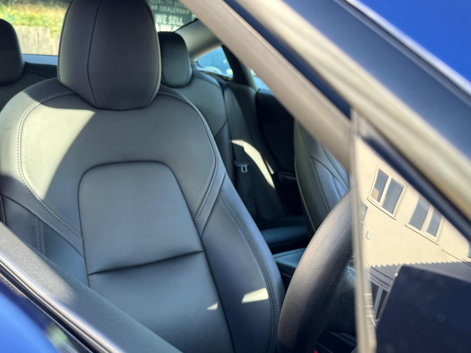 Used Tesla Model 3 2022 for sale - 76633218: Photo 2