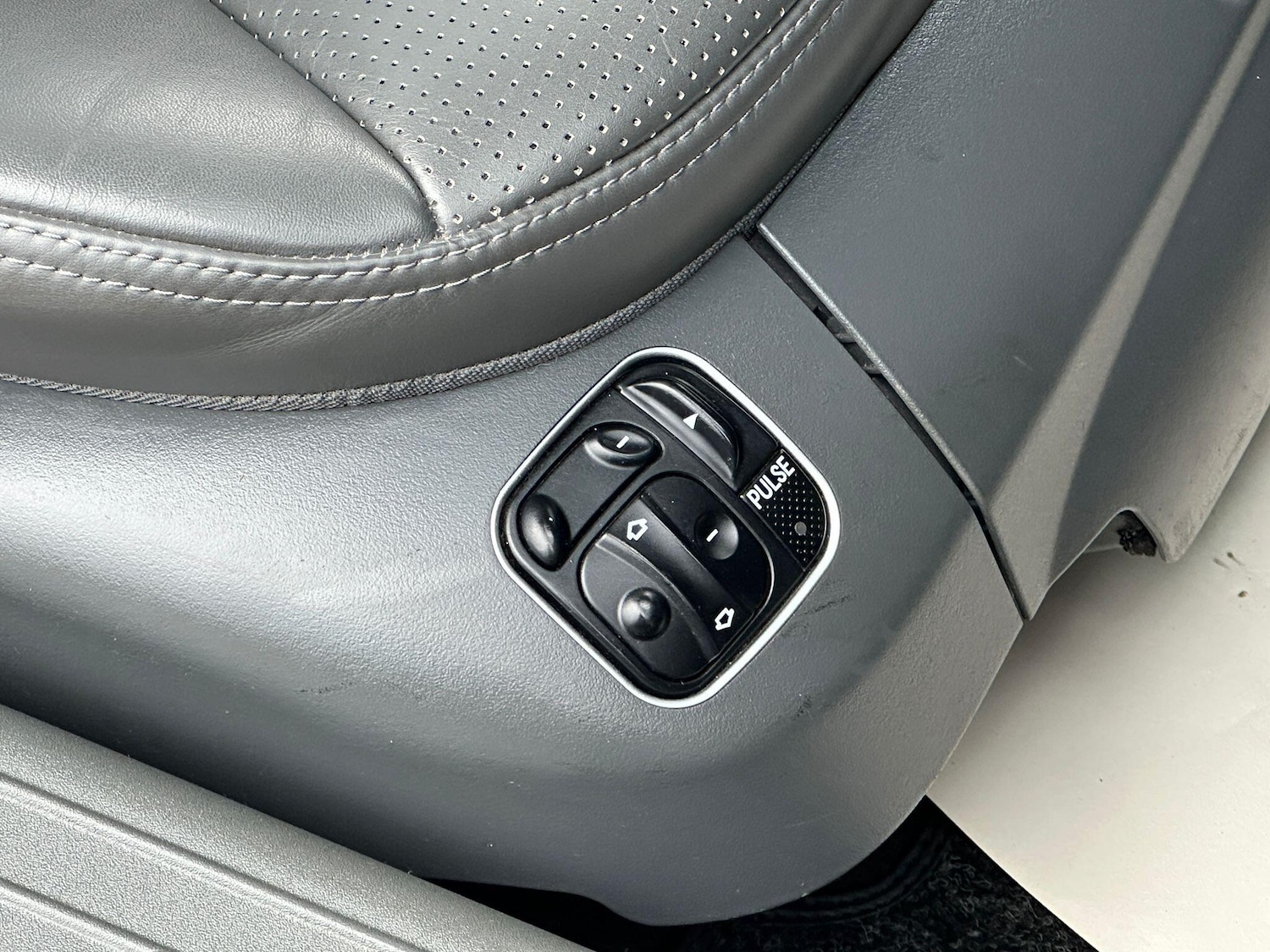 Used Mercedes-Benz S Class 2003 for sale - 76456672: Photo 24