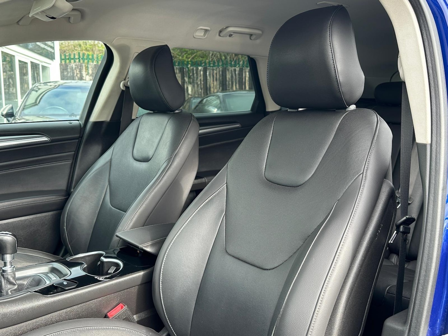 Used Ford Mondeo 2015 for sale - 78184206: Photo 42