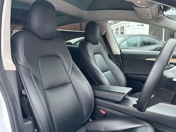 Used Tesla Model 3 2022 for sale - 76965433: Photo