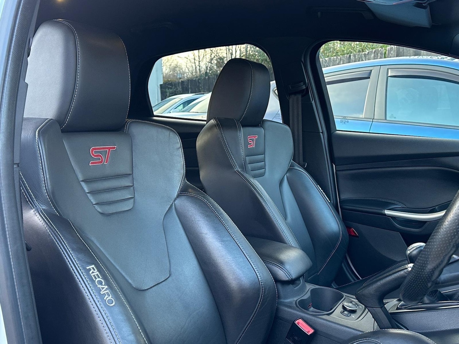 Used Ford Focus 2013 for sale - 76786752: Photo 2