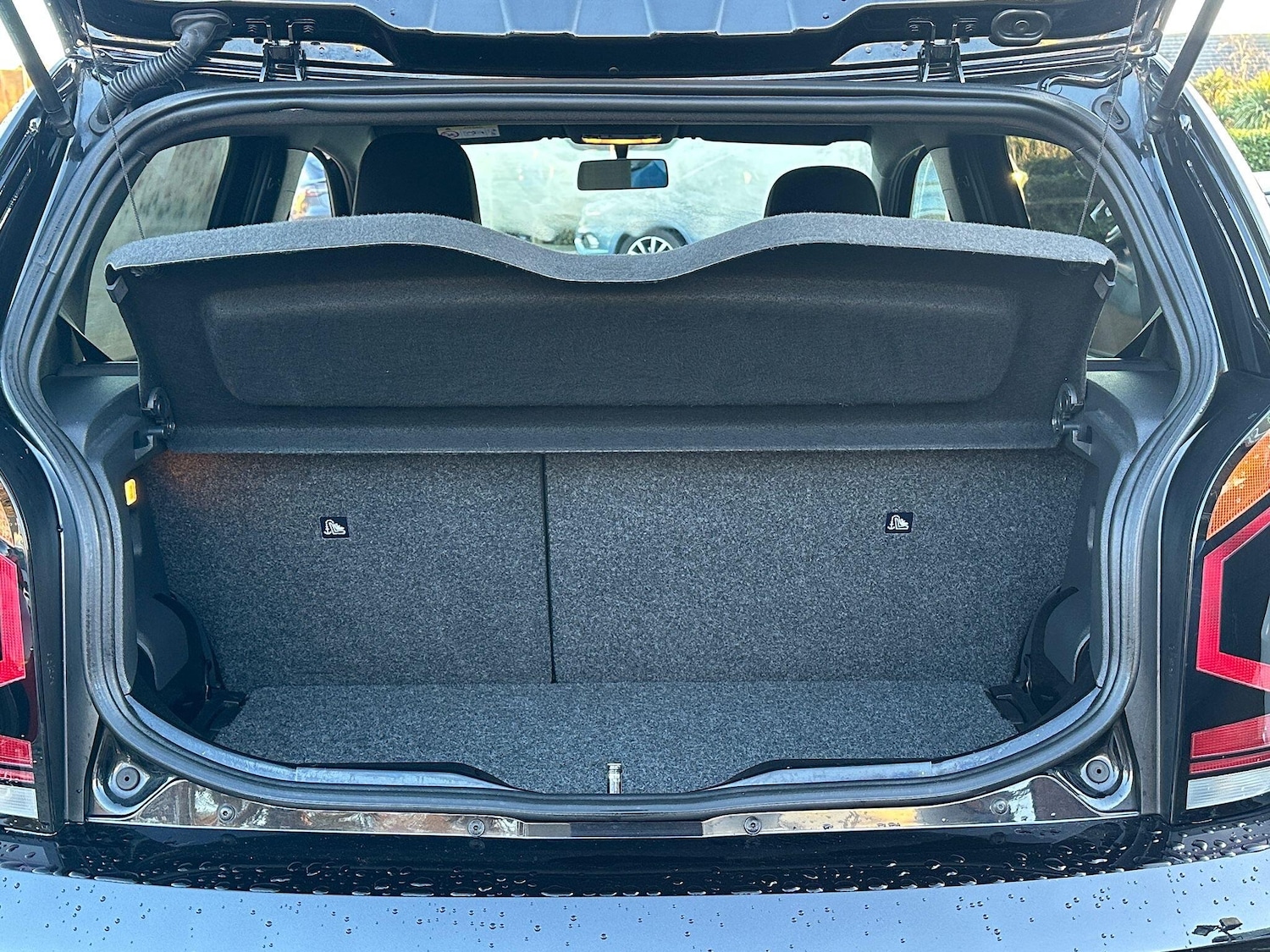 Used Volkswagen up! for sale - 77683580: Photo 25