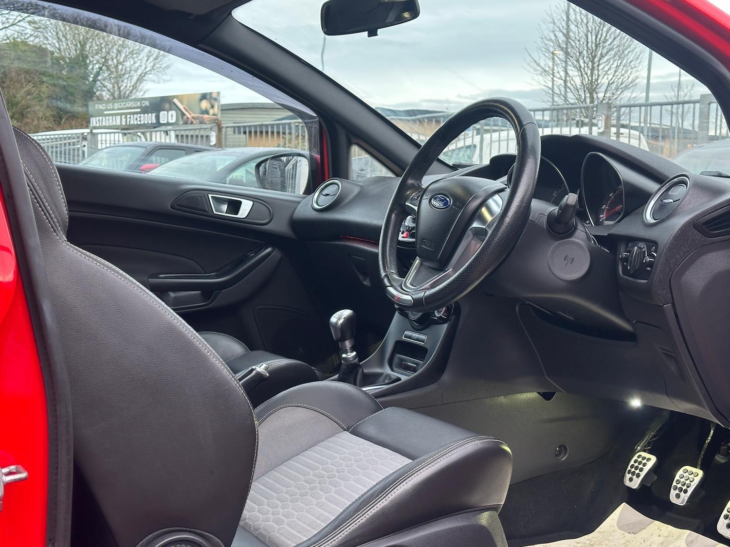 Used Ford Fiesta 2014 for sale - 77203168: Photo 2