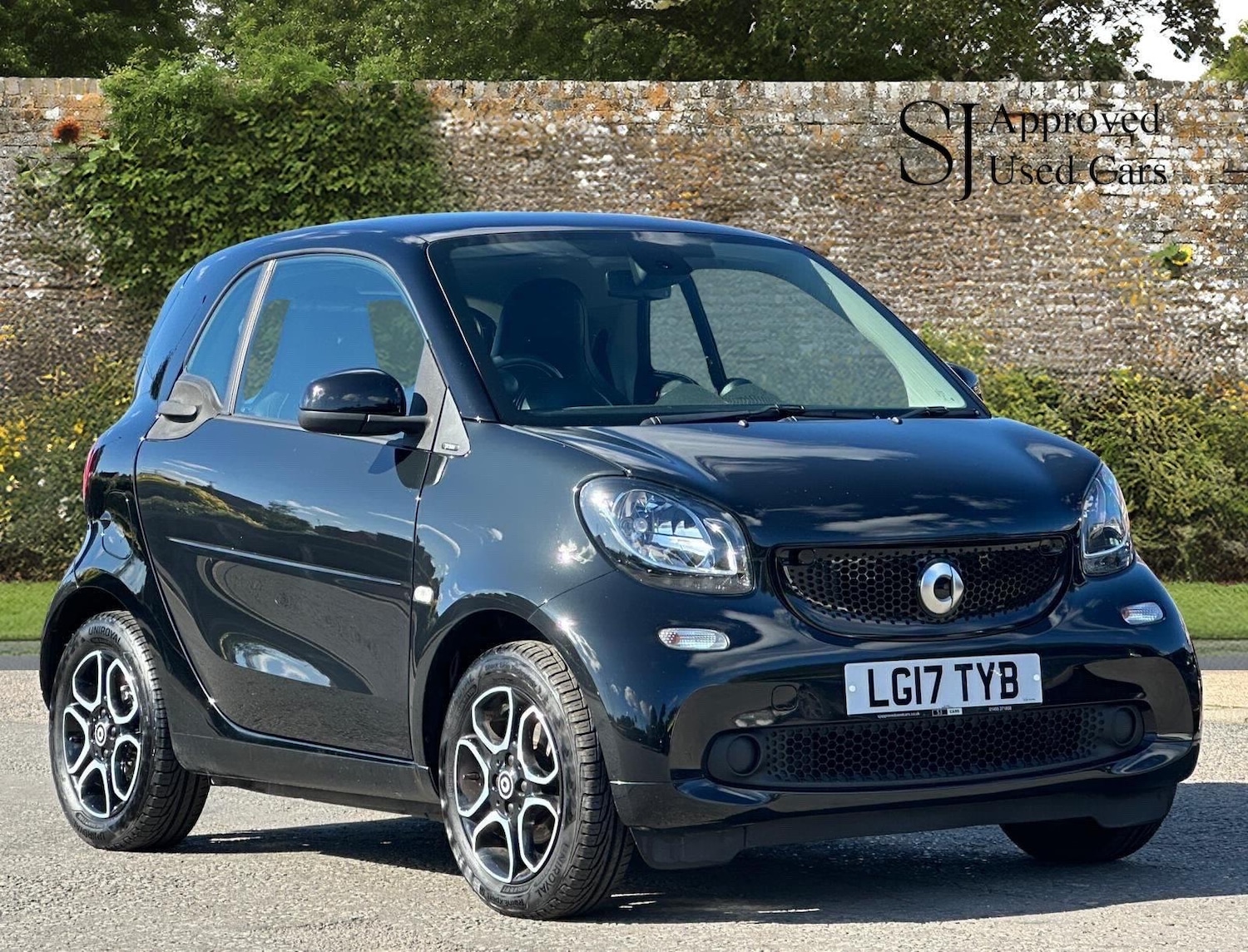 Used smart fortwo 2017 for sale - 76175555: Photo 1
