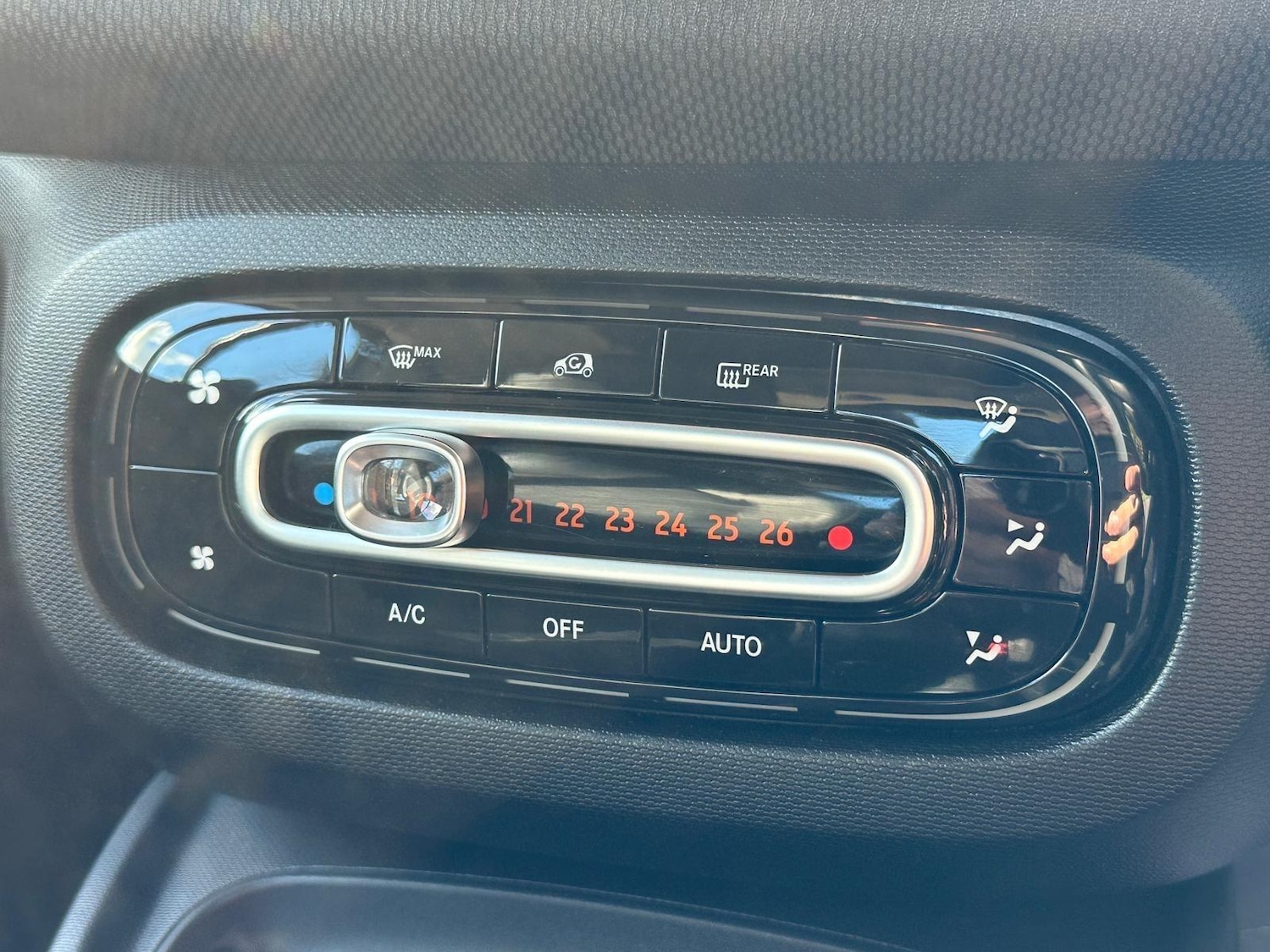 Used smart fortwo 2017 for sale - 76175555: Photo 16