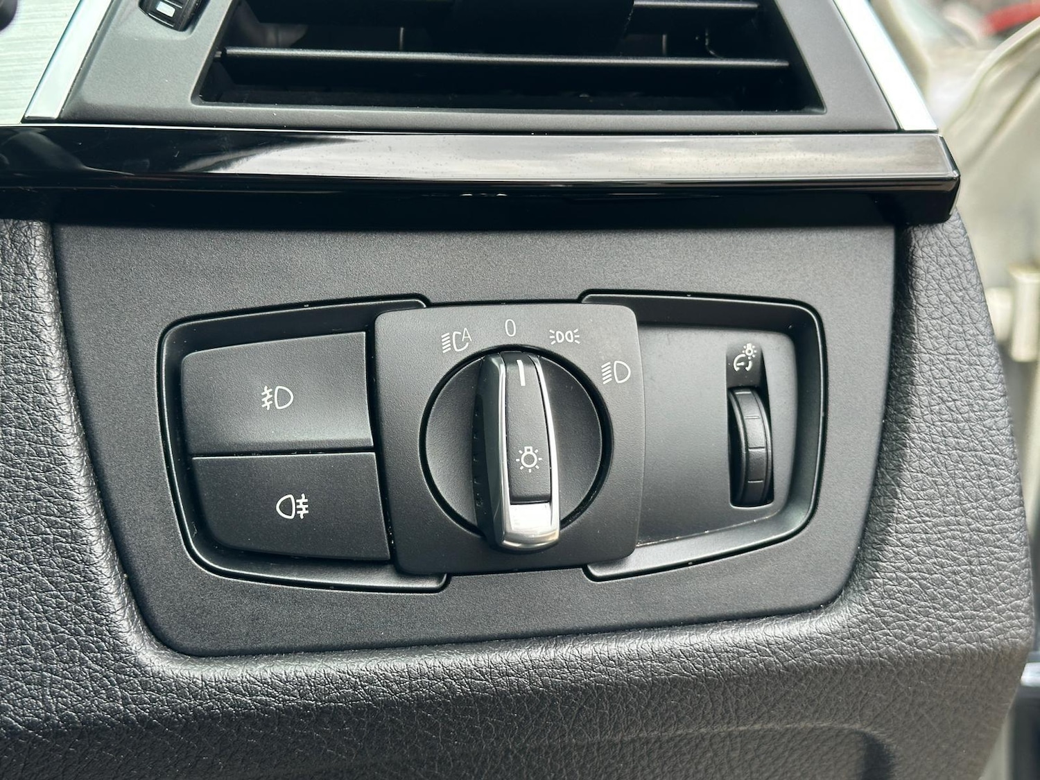 Used BMW 3 Series 2017 for sale - 78086087: Photo 22