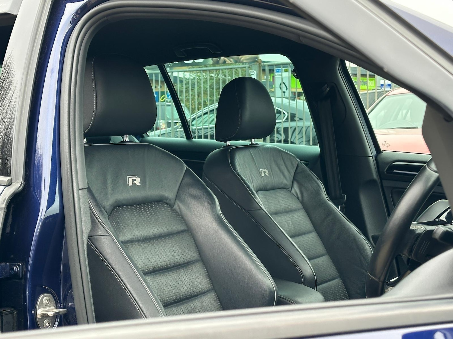 Used Volkswagen Golf 2017 for sale - 77783998: Photo 14