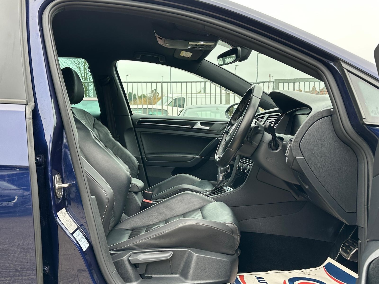 Used Volkswagen Golf 2017 for sale - 77783998: Photo 15