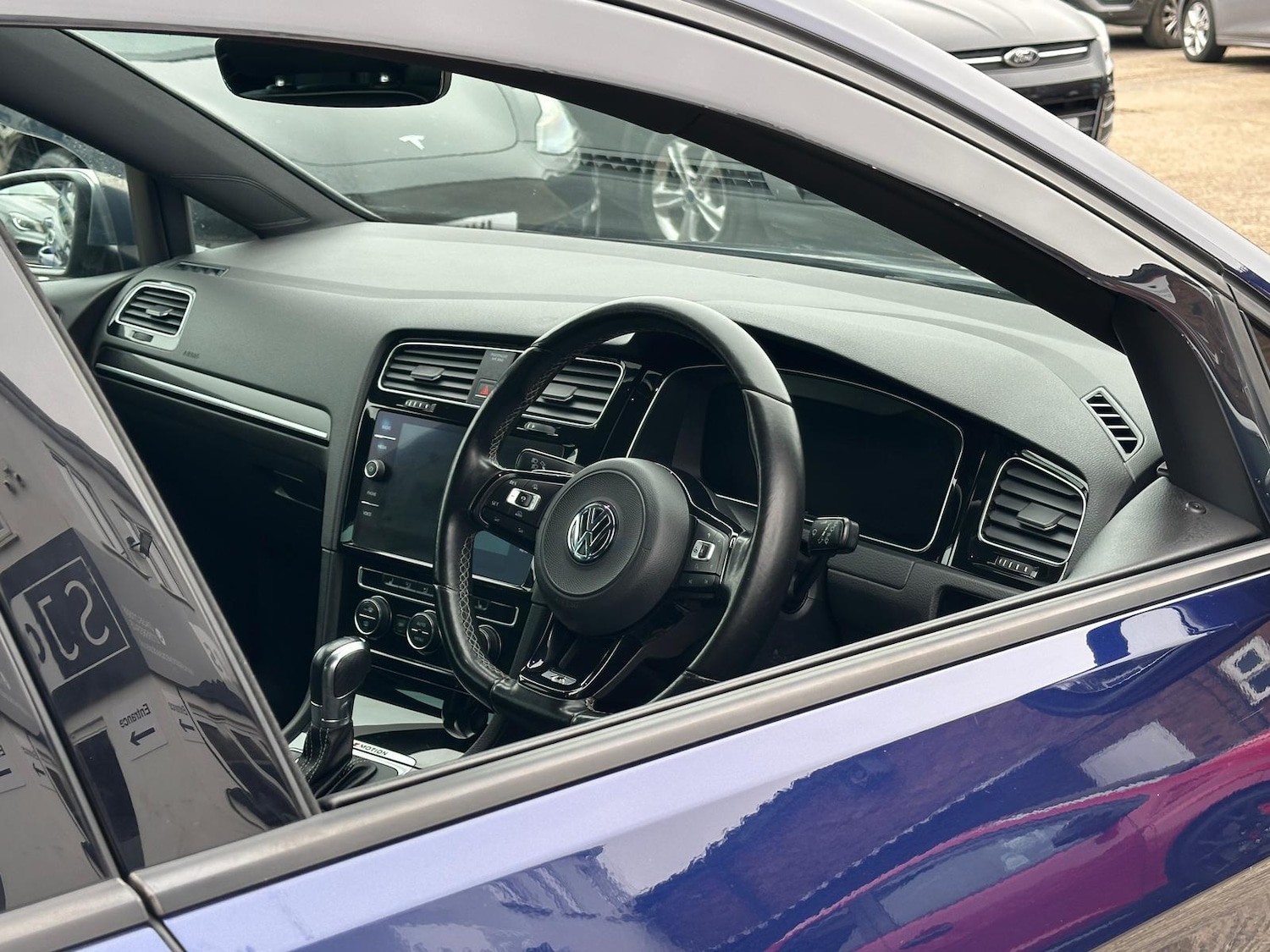 Used Volkswagen Golf 2017 for sale - 77783998: Photo 35