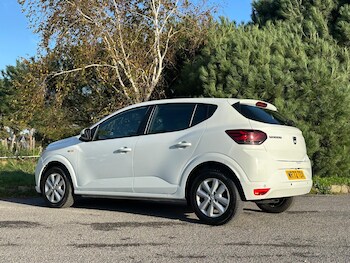 Used Dacia Sandero 2022 for sale - 76802377: Photo