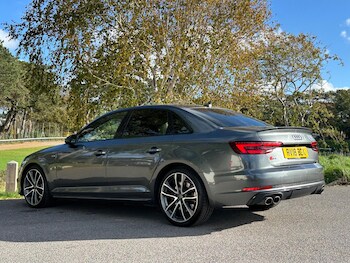 Used Audi A4 2018 for sale - 76801033: Photo