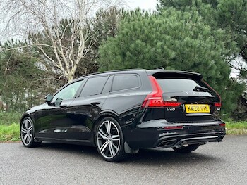 Used Volvo V60 2020 for sale - 77255503: Photo