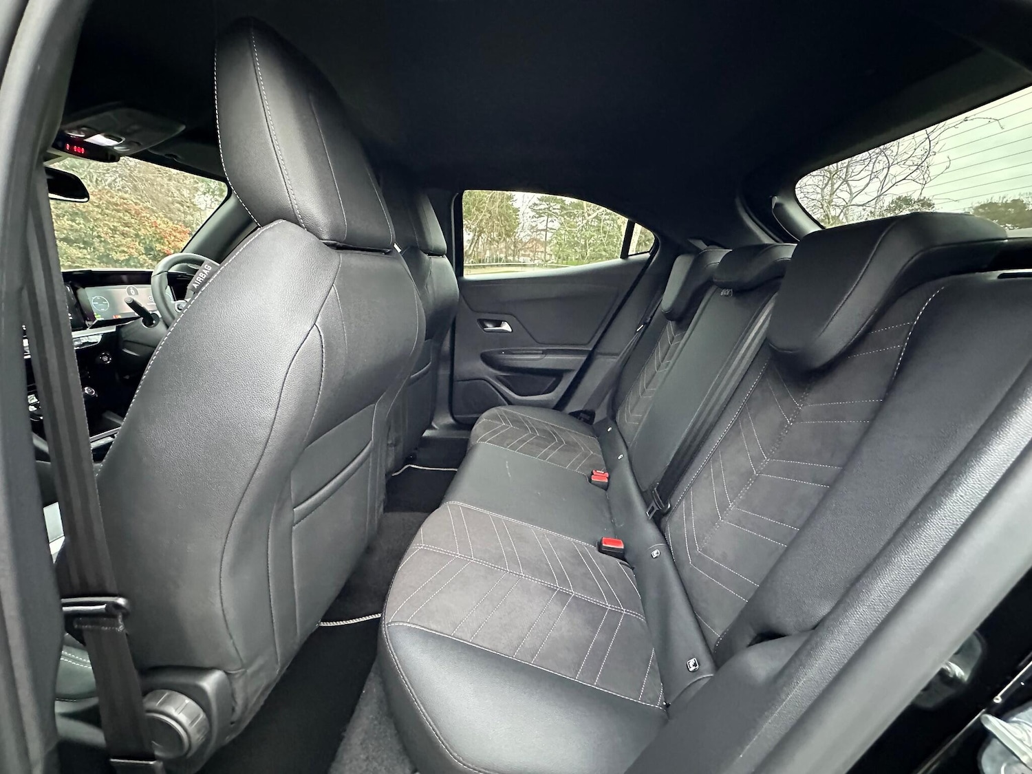 Used Vauxhall Mokka 2024 for sale - 78072727: Photo 8