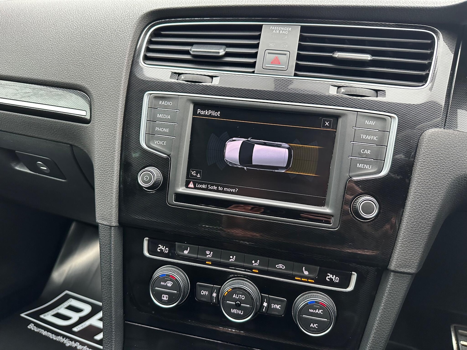 Used Volkswagen Golf 2017 for sale - 77331179: Photo 22