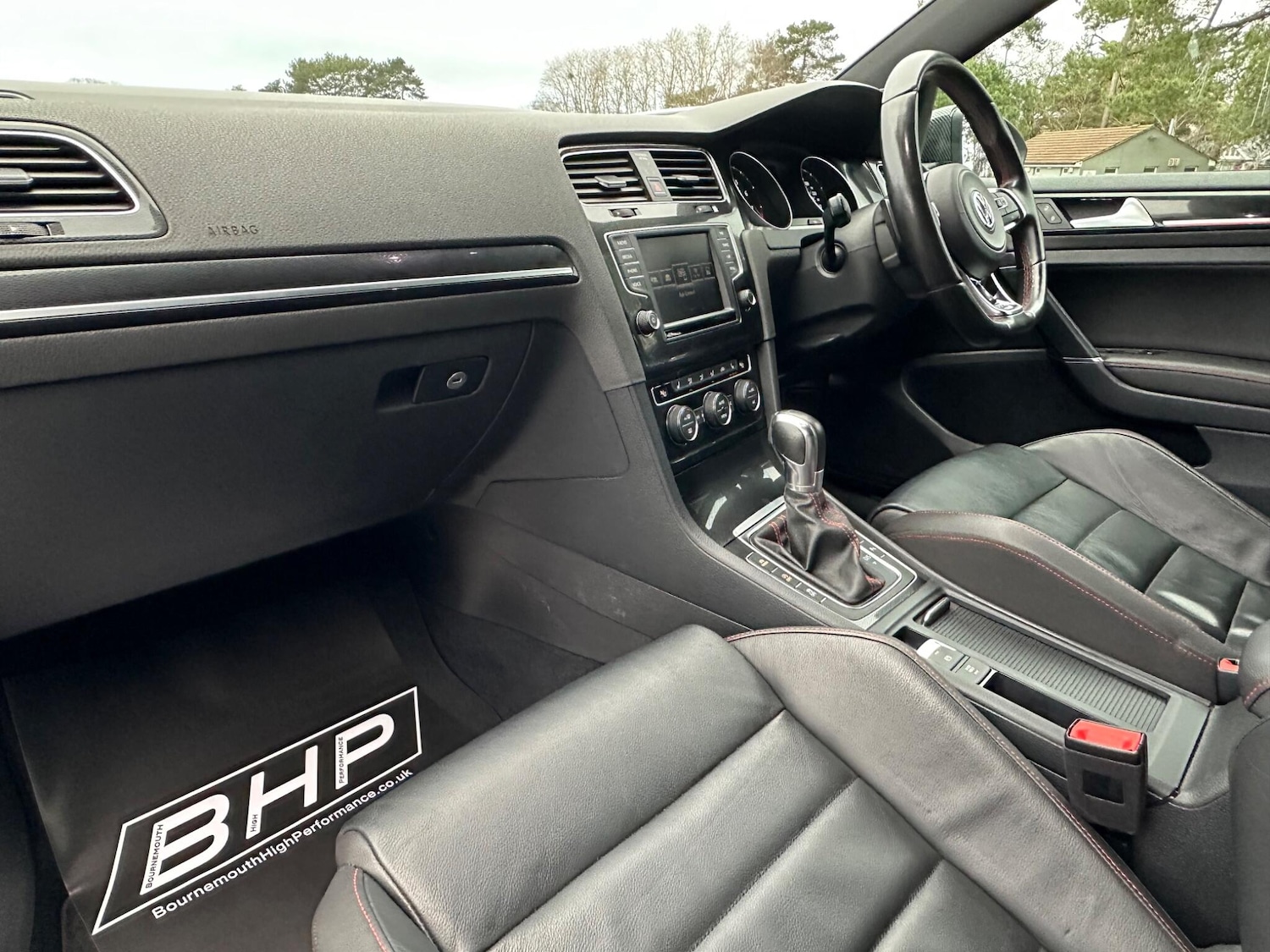 Used Volkswagen Golf 2017 for sale - 77331179: Photo 28