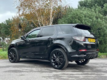 Used Land Rover Discovery Sport 2020 for sale - 76801034: Photo