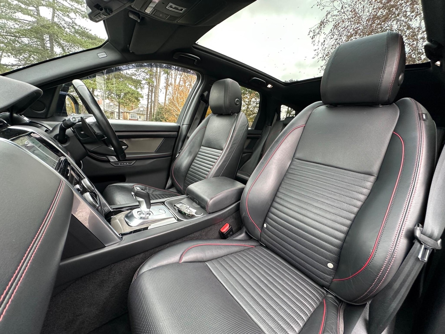 Used Land Rover Discovery Sport 2020 for sale - 76801034: Photo 4