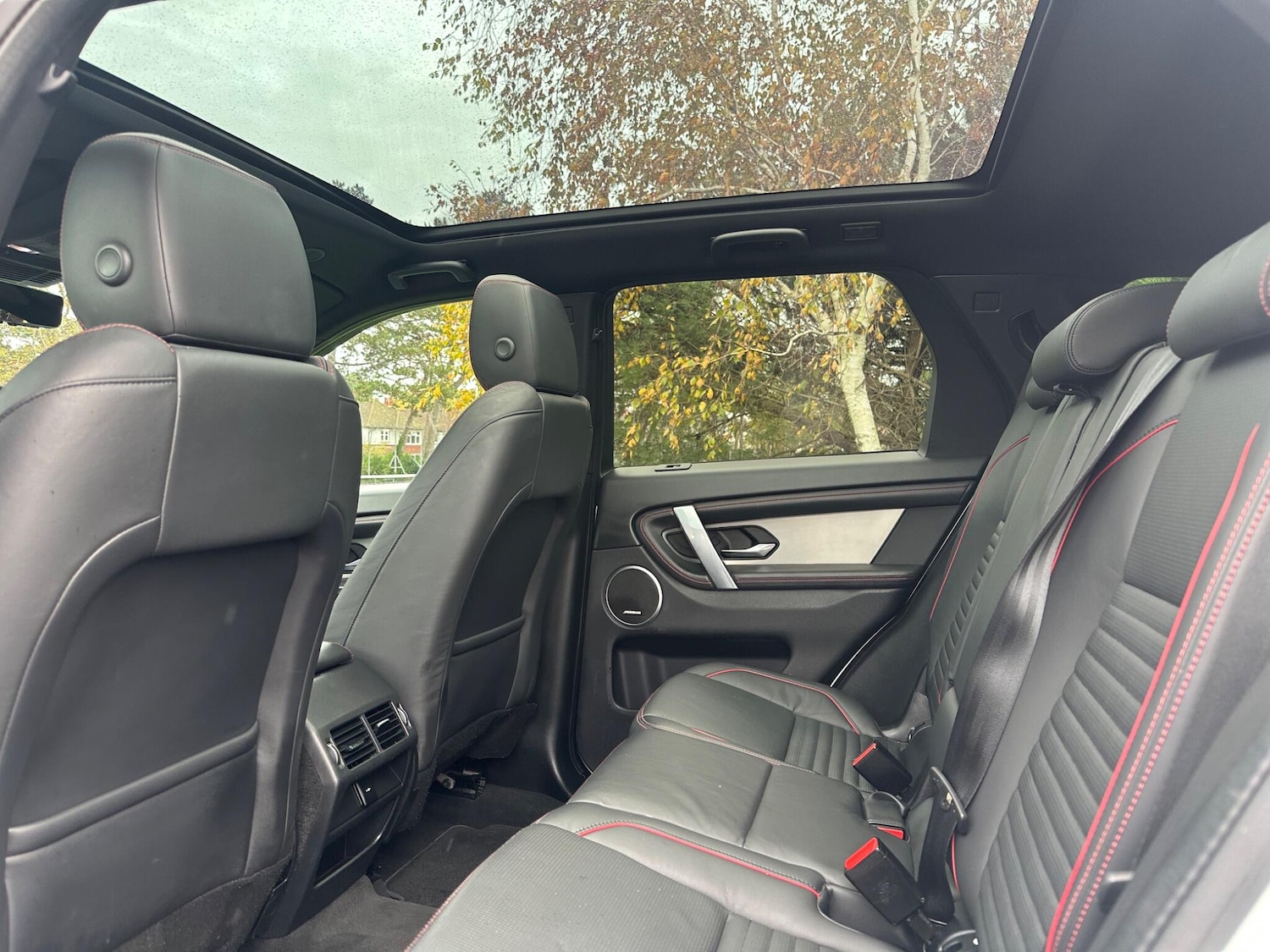 Used Land Rover Discovery Sport for sale - 76802455: Photo 32