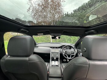 Used Land Rover Discovery Sport 2021 for sale - 76802455: Photo