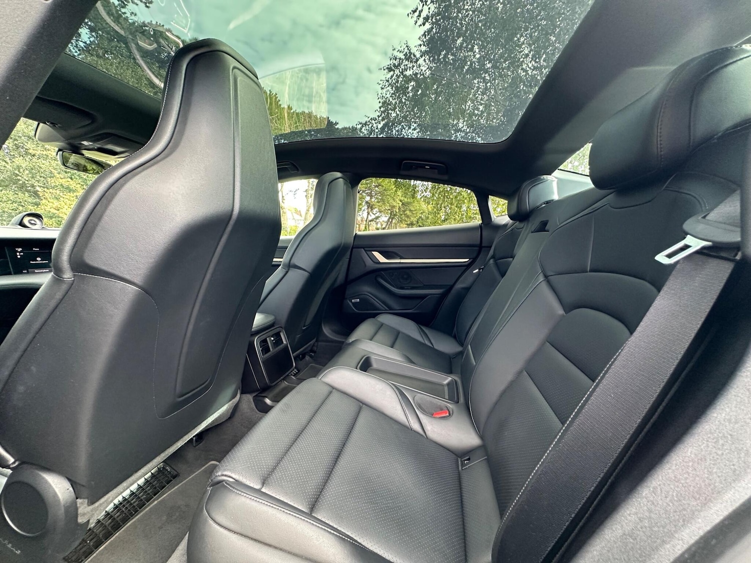 Used Porsche Taycan 2021 for sale - 76800975: Photo 8