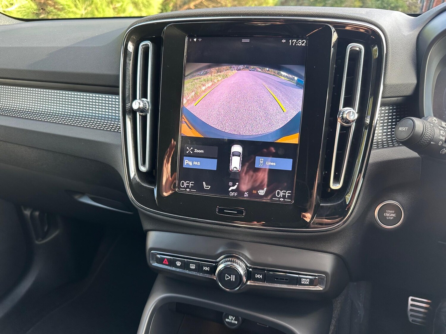 Used Volvo XC40 2022 for sale - 76801066: Photo 15