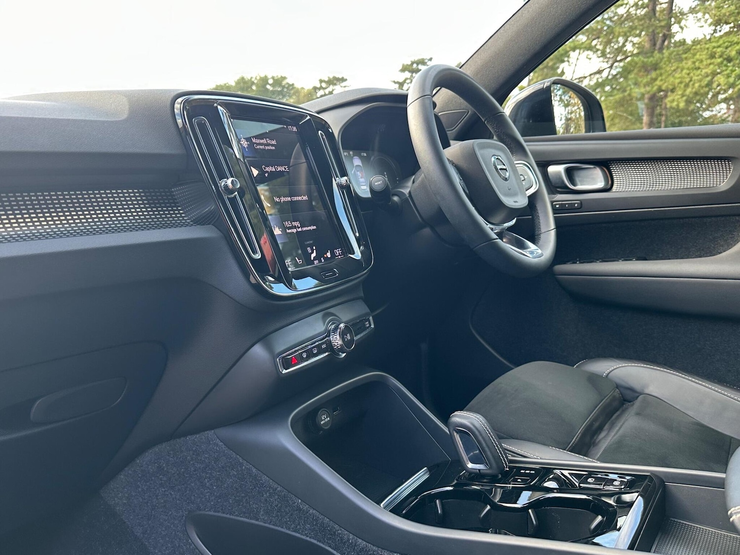 Used Volvo XC40 2022 for sale - 76801066: Photo 23