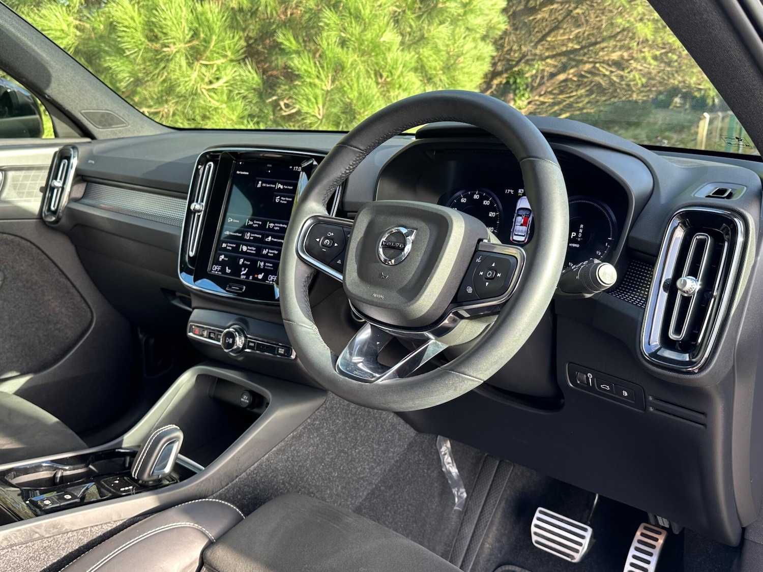 Used Volvo XC40 2022 for sale - 76801066: Photo 5