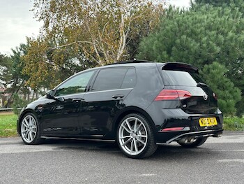 Used Volkswagen Golf 2020 for sale - 76800832: Photo