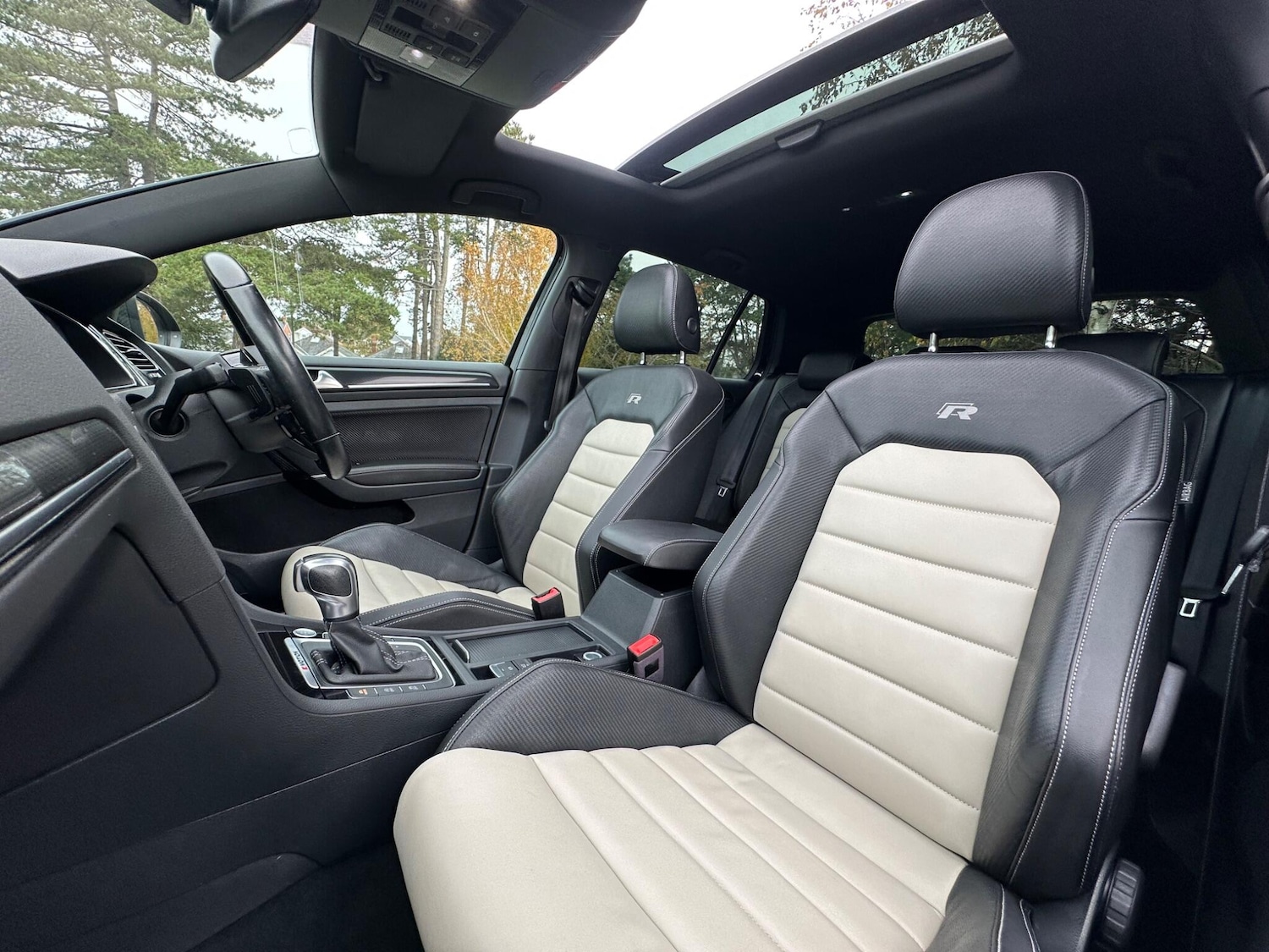 Used Volkswagen Golf 2020 for sale - 76800832: Photo 4