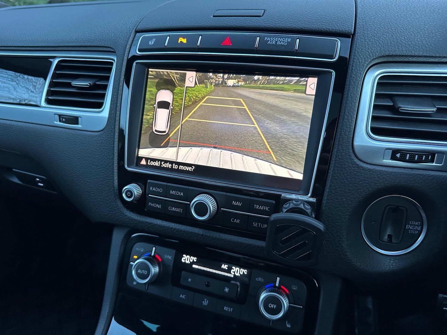 Used Volkswagen Touareg 2015 for sale - 77238302: Photo 22