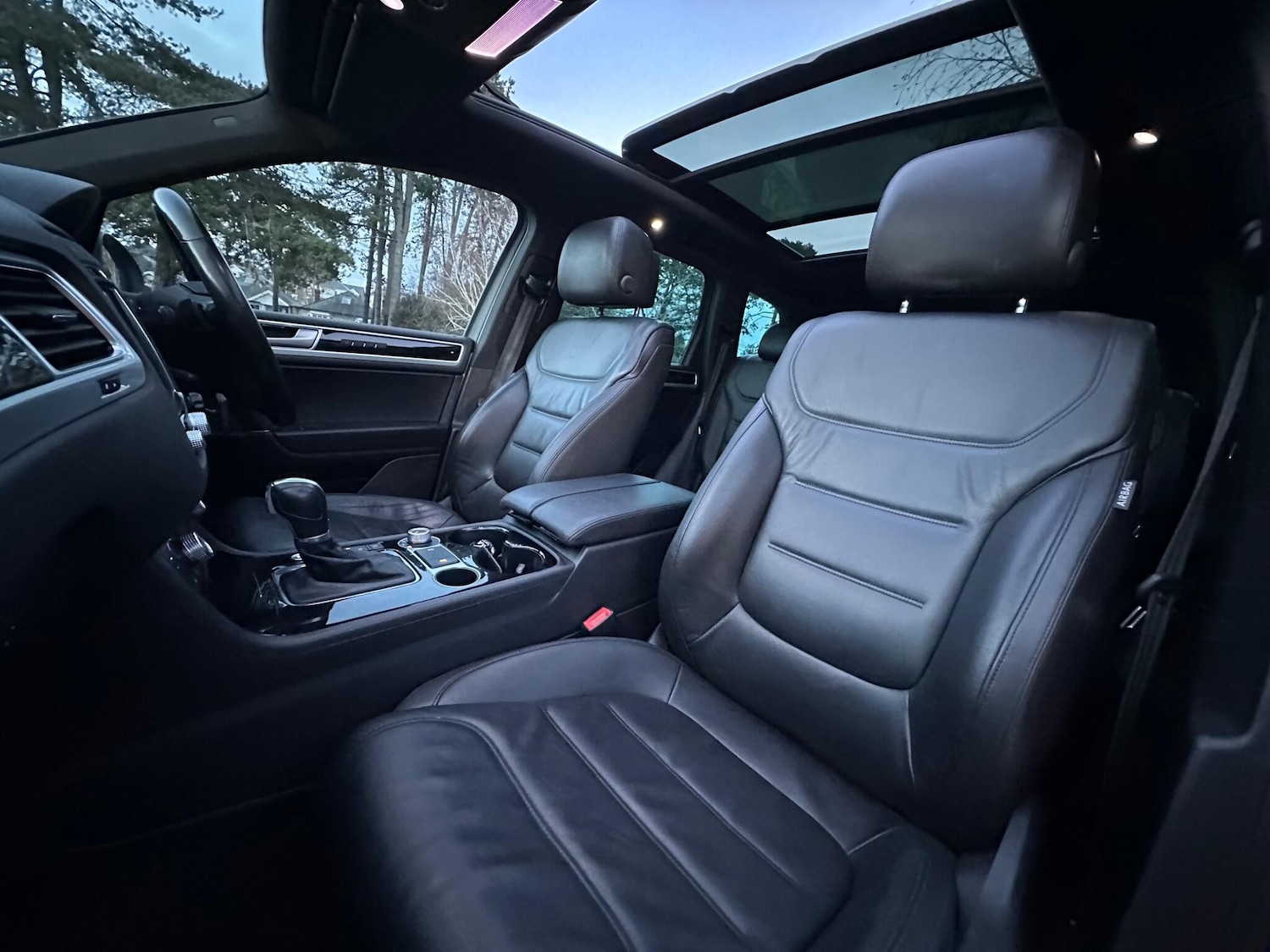 Used Volkswagen Touareg 2015 for sale - 77238302: Photo 4