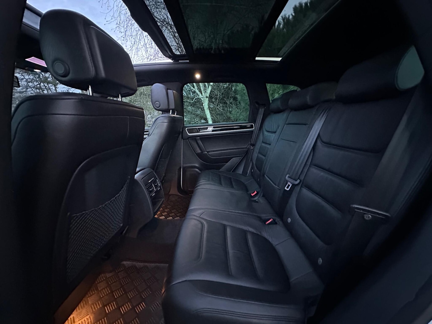 Used Volkswagen Touareg 2015 for sale - 77238302: Photo 8