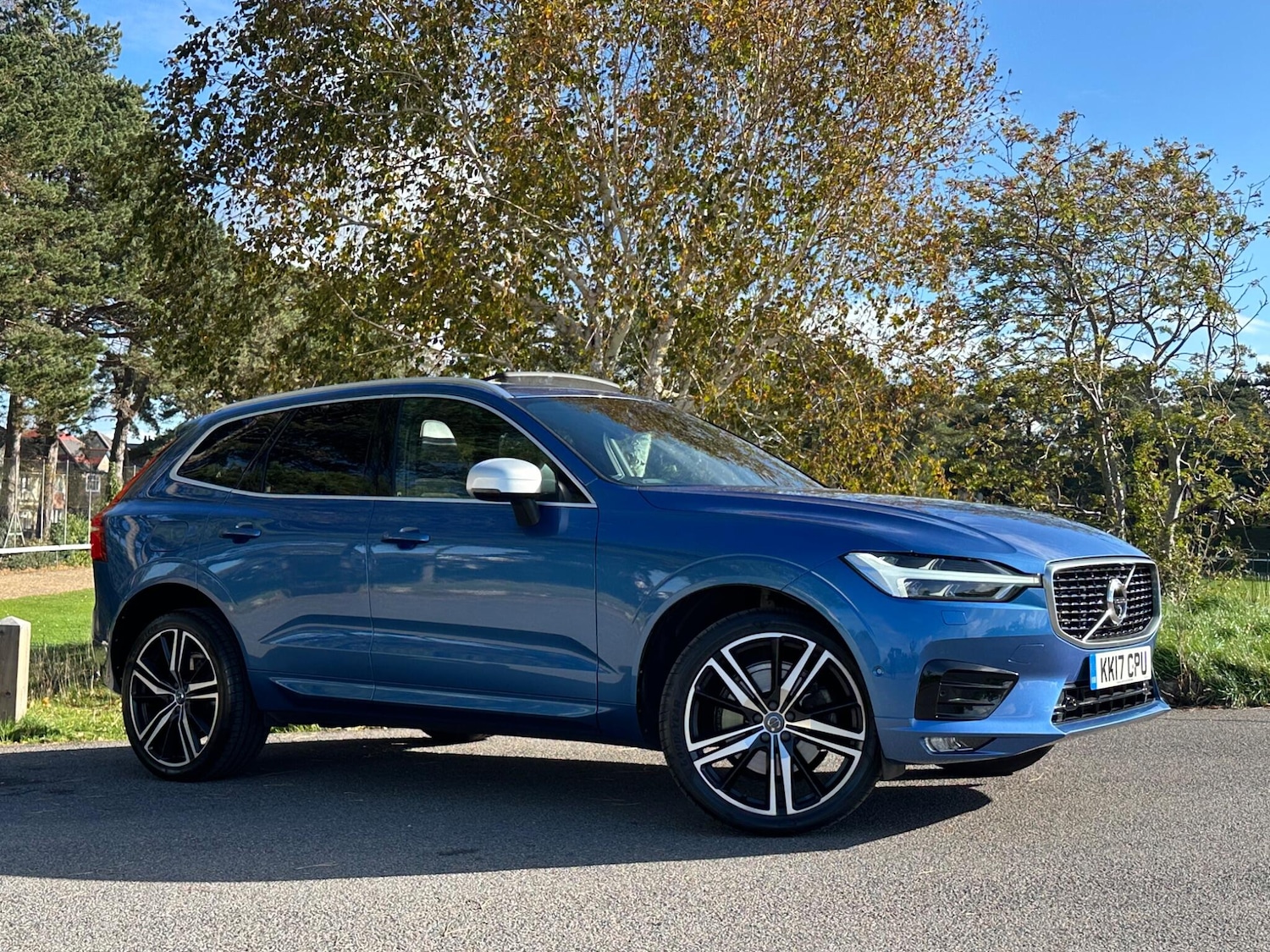 Used Volvo XC60 2017 for sale - 76801848: Photo 1