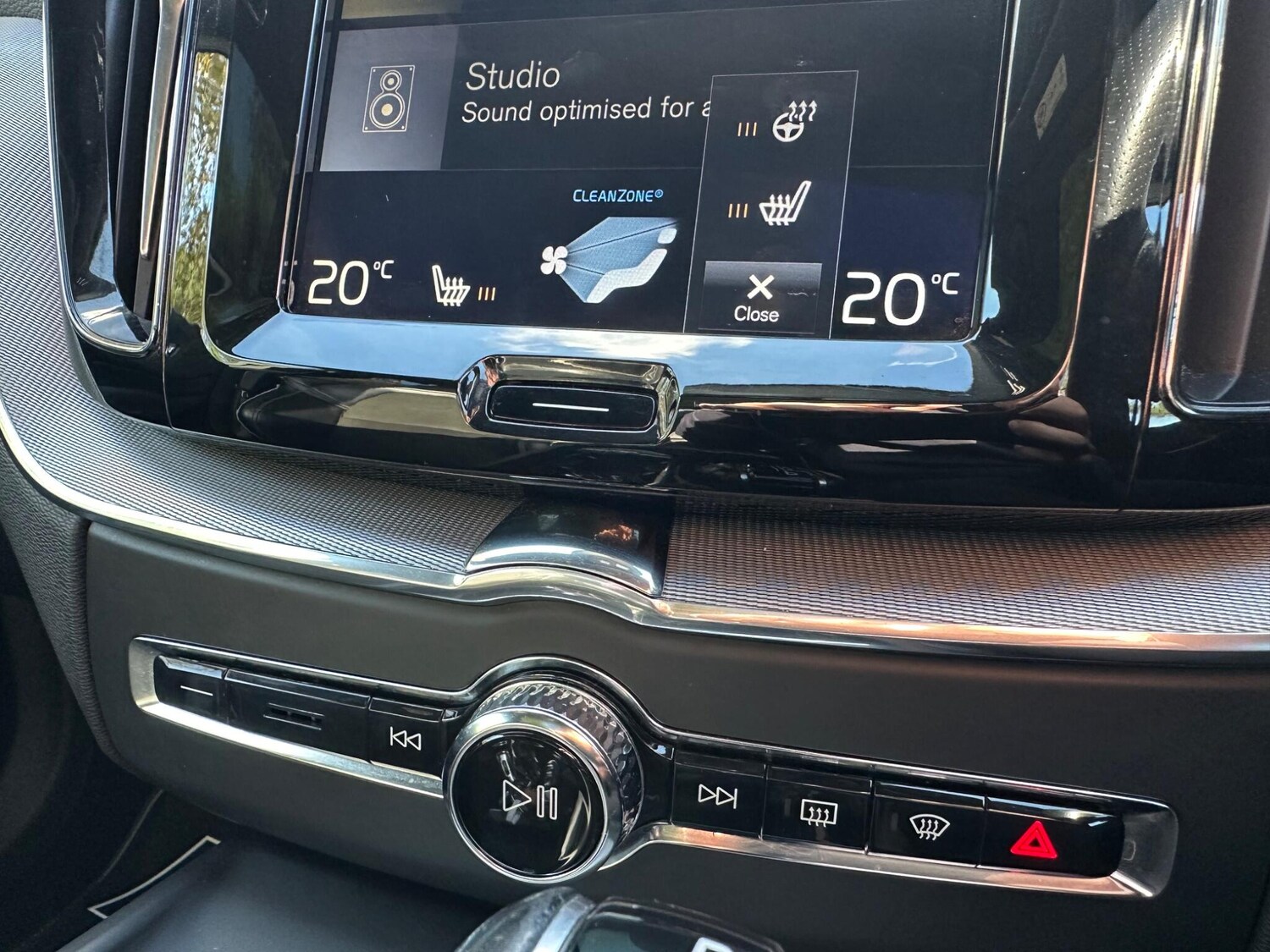 Used Volvo XC60 2017 for sale - 76801848: Photo 22