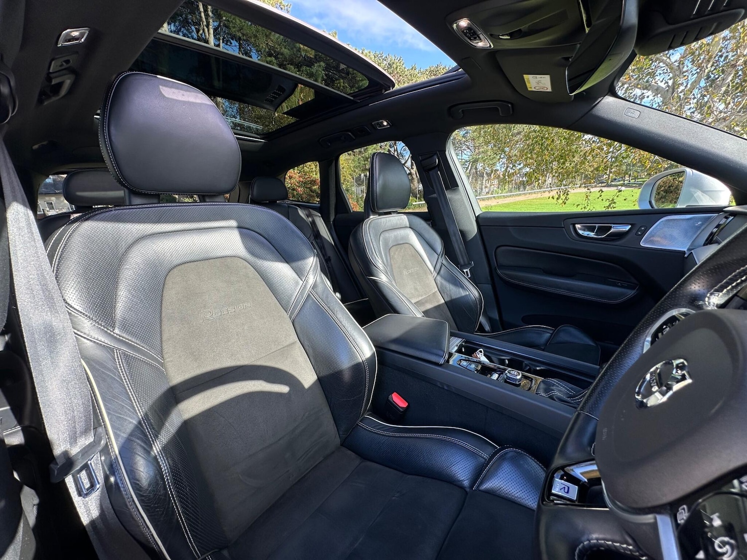 Used Volvo XC60 2017 for sale - 76801848: Photo 27