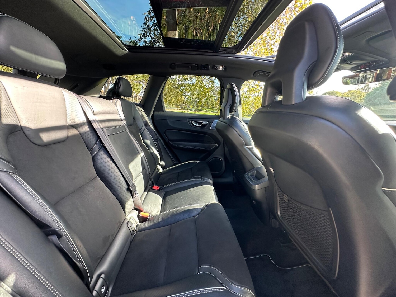 Used Volvo XC60 2017 for sale - 76801848: Photo 7