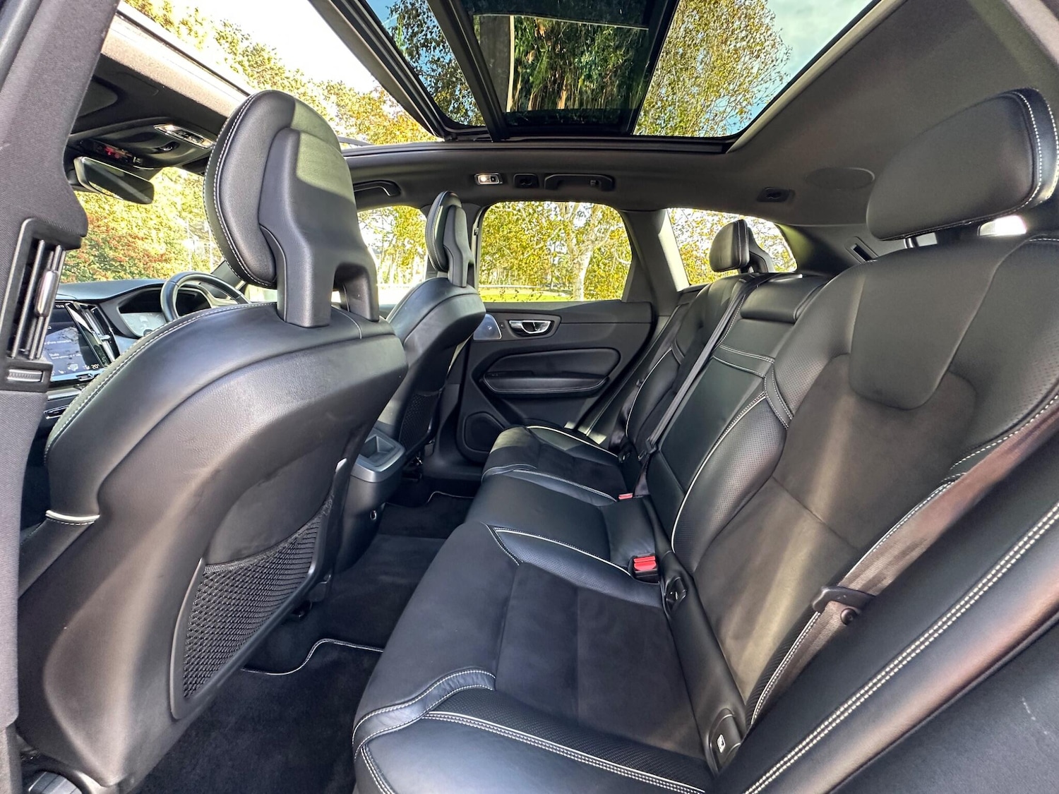 Used Volvo XC60 2017 for sale - 76801848: Photo 8