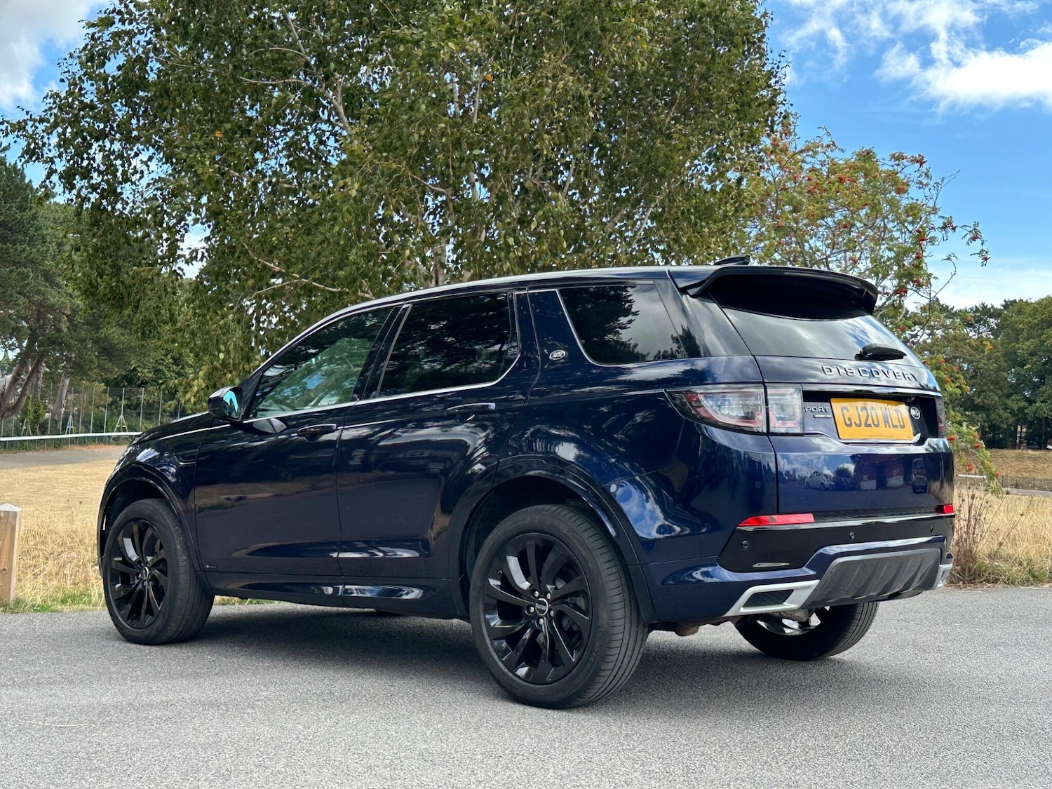 Used Land Rover Discovery Sport 2020 for sale - 76801071: Photo 2