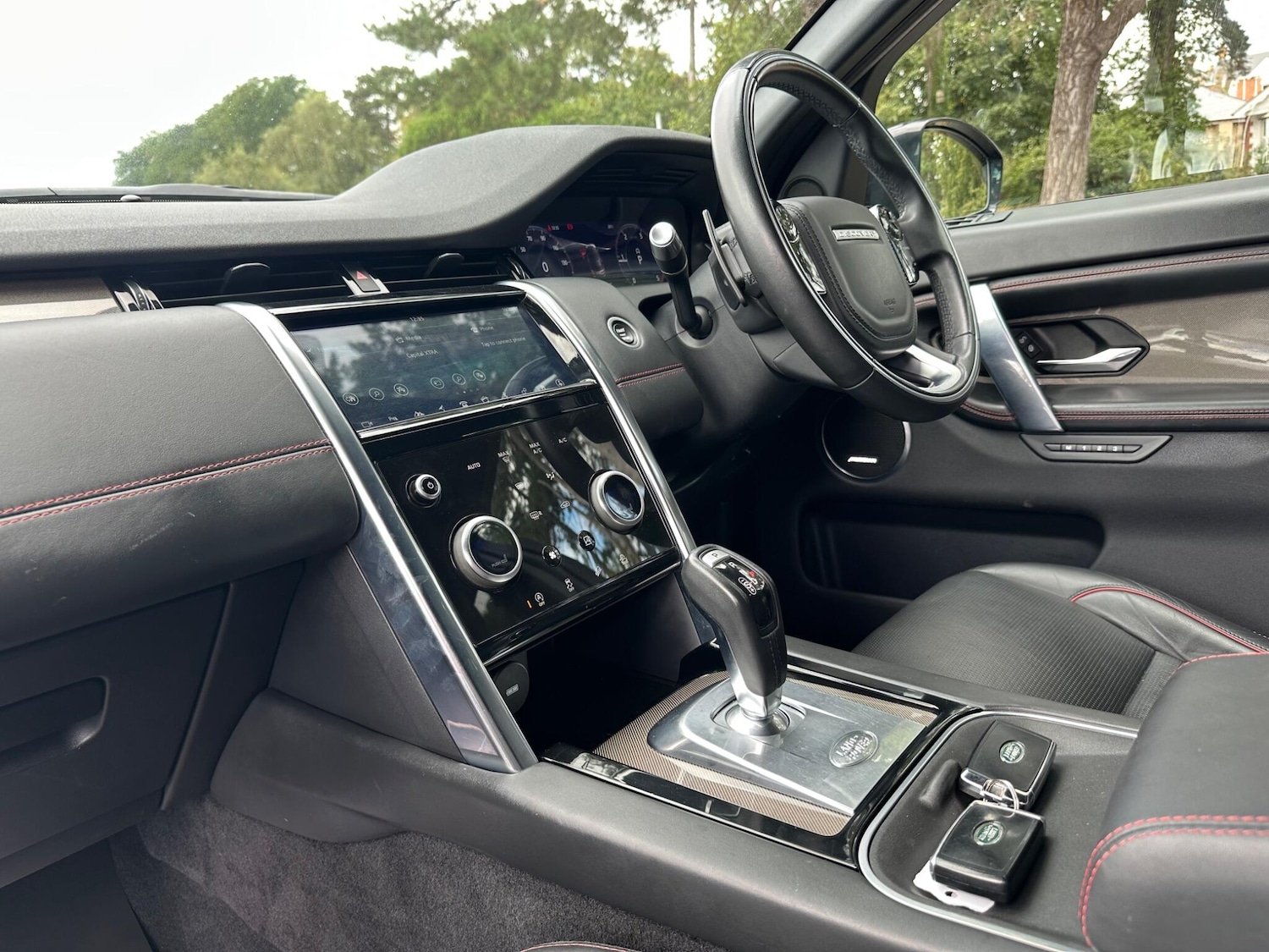 Used Land Rover Discovery Sport 2020 for sale - 76801071: Photo 31