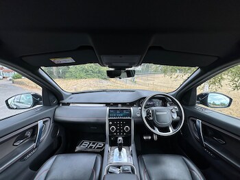 Used Land Rover Discovery Sport 2020 for sale - 76801071: Photo