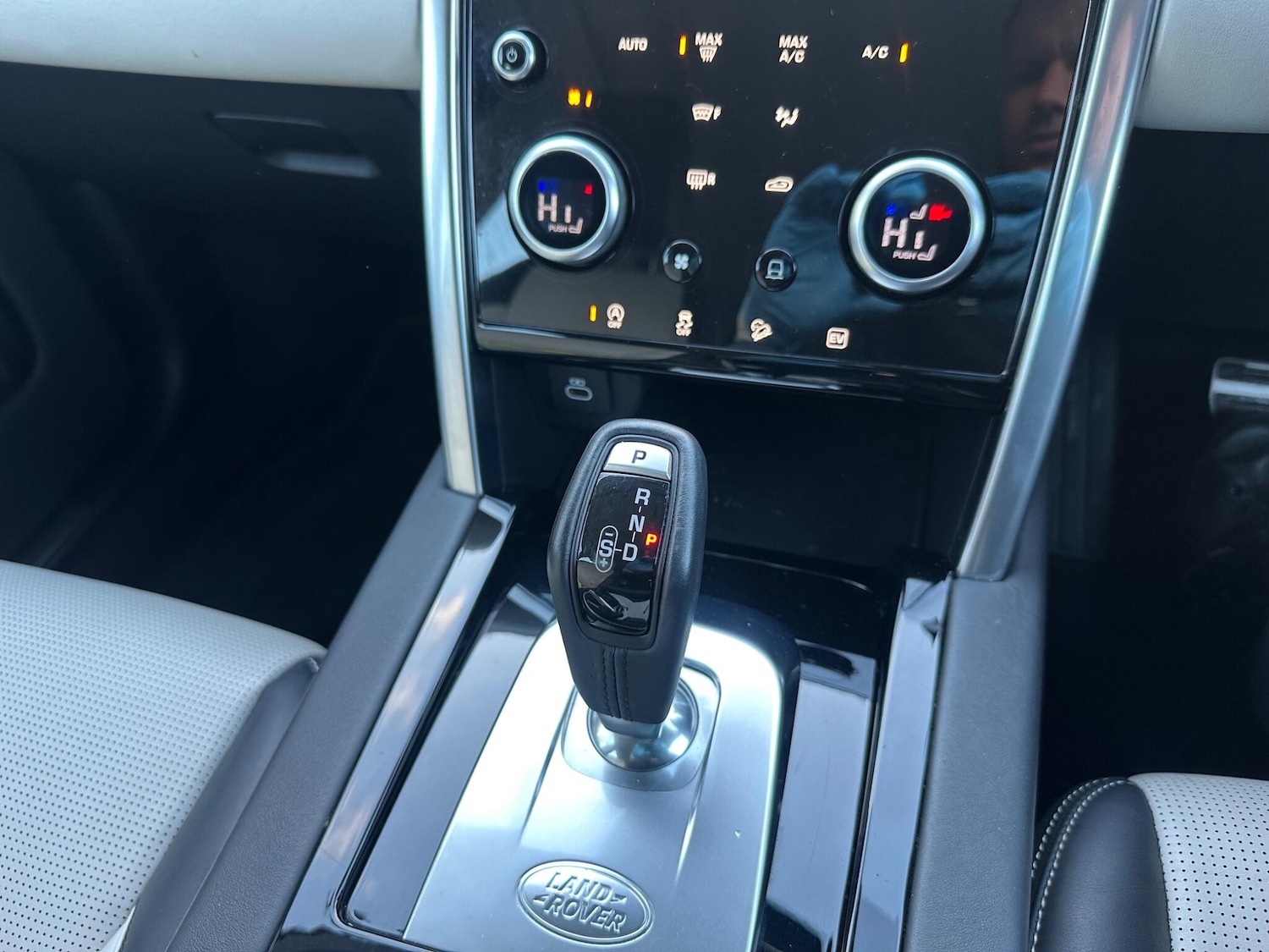 Used Land Rover Discovery Sport for sale - 76802352: Photo 17