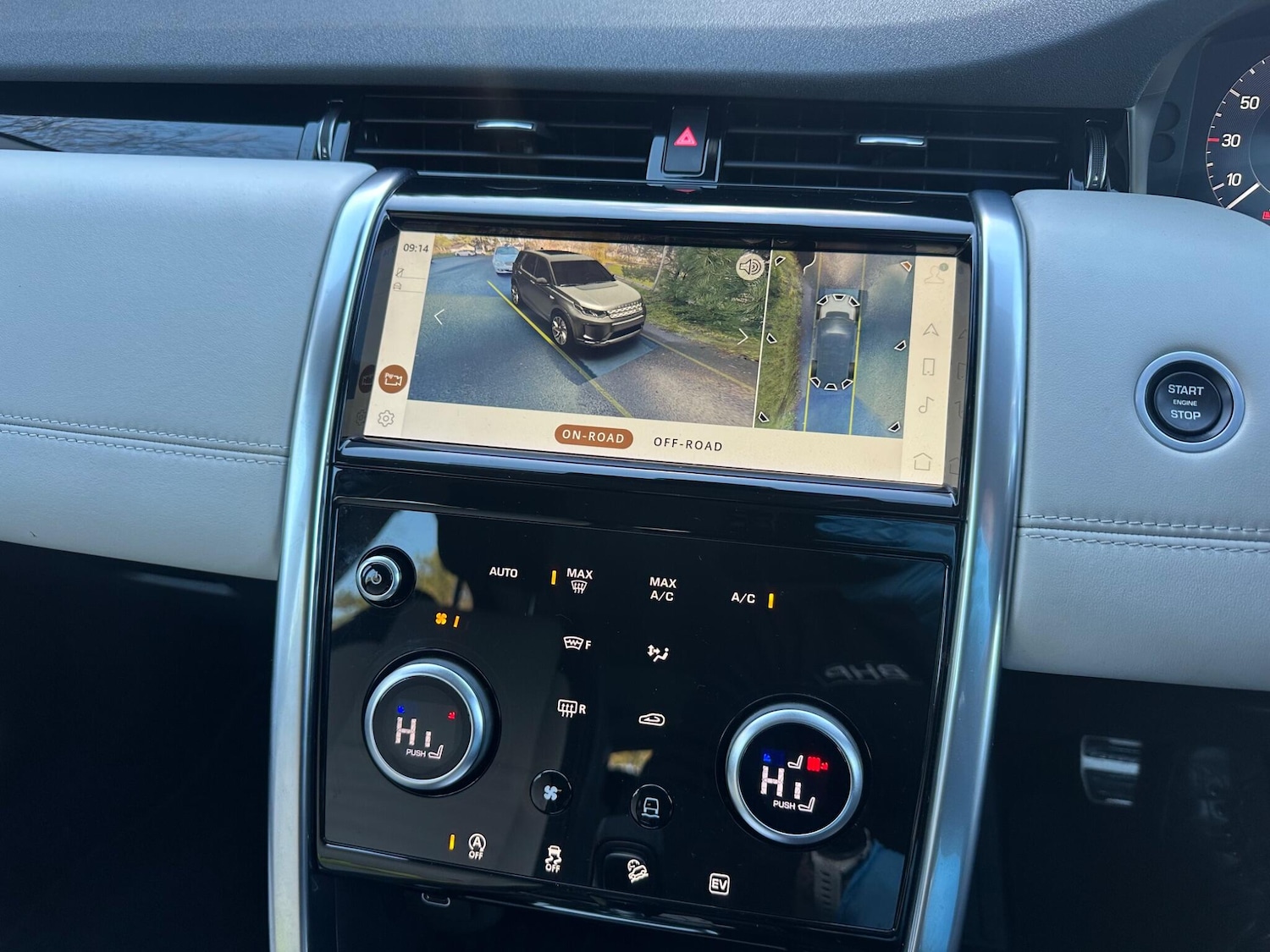 Used Land Rover Discovery Sport for sale - 76802352: Photo 20