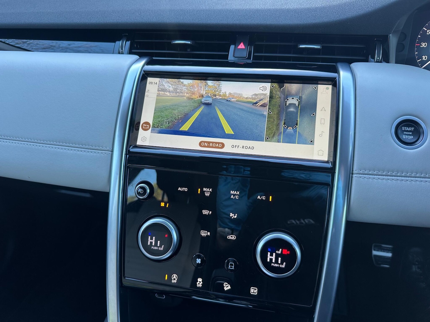 Used Land Rover Discovery Sport for sale - 76802352: Photo 21