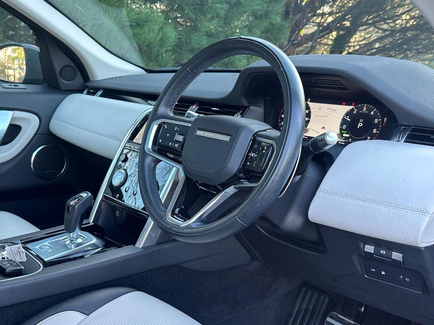 Used Land Rover Discovery Sport for sale - 76802352: Photo 5