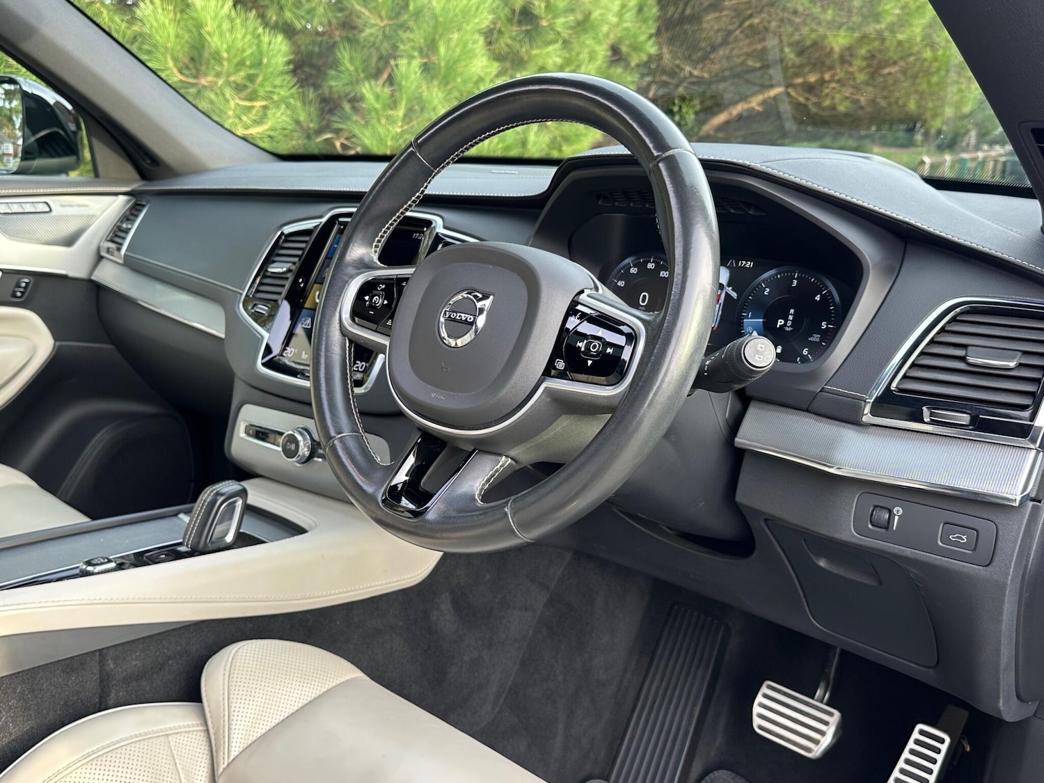 Used Volvo XC90 2020 for sale - 76786883: Photo 5