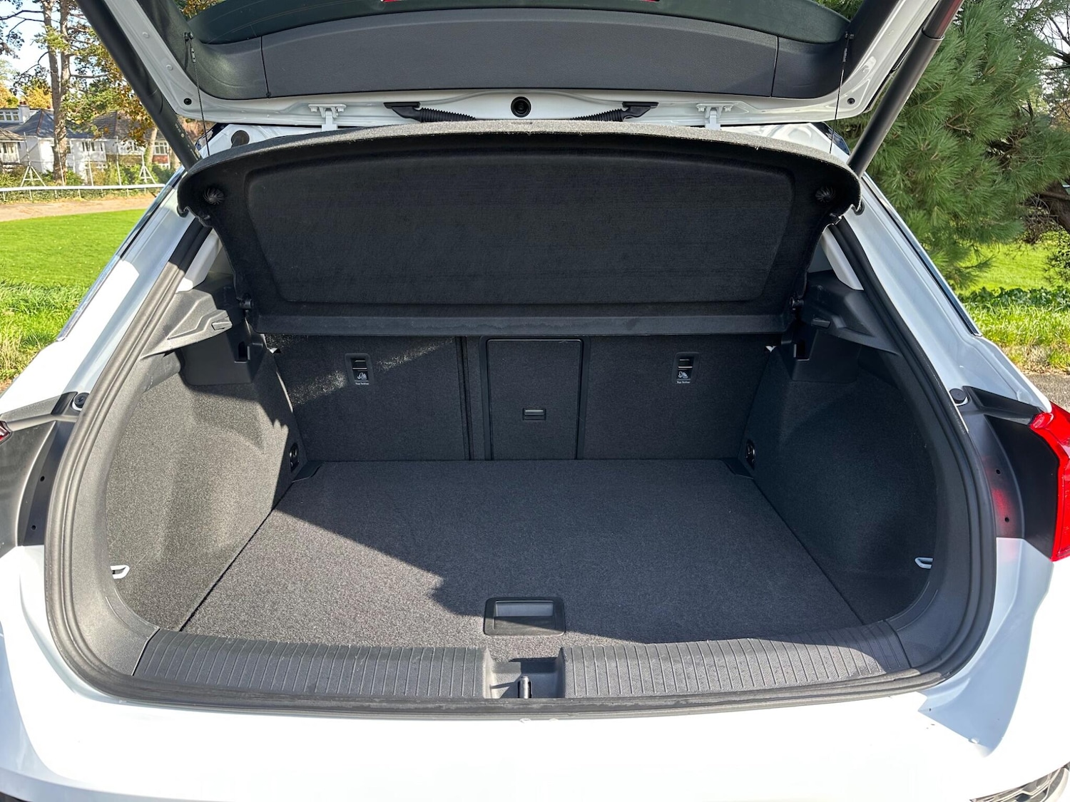 Used Volkswagen T-Roc 2021 for sale - 76800938: Photo 12