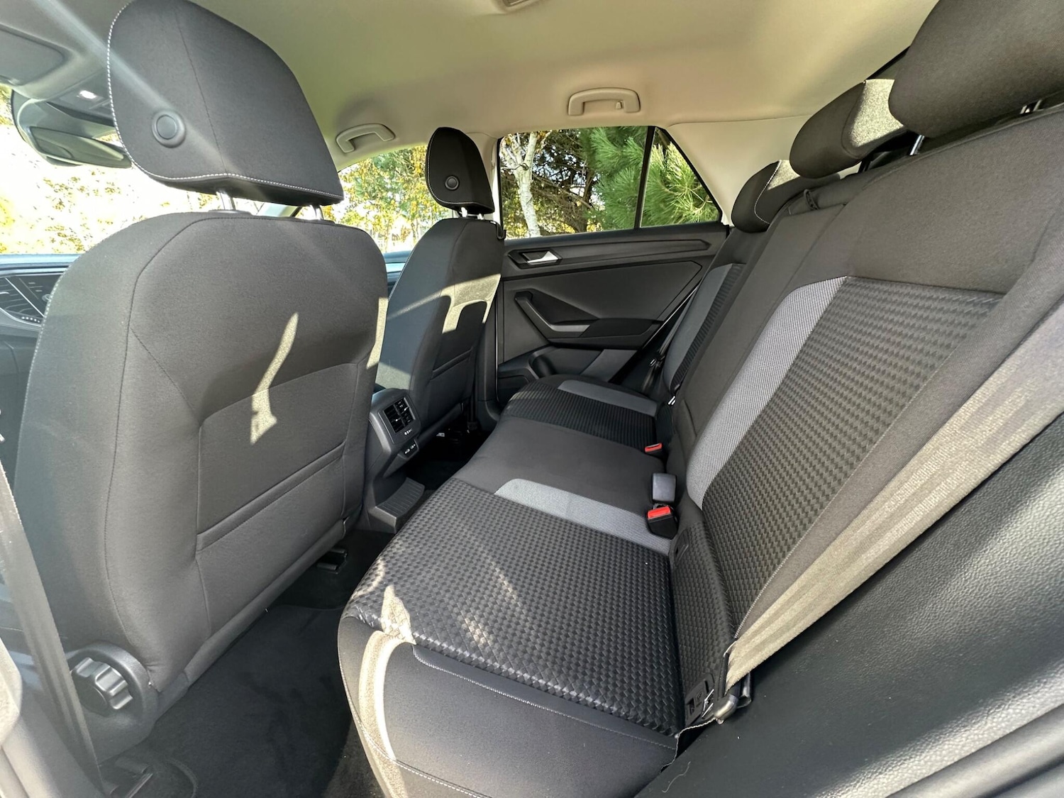 Used Volkswagen T-Roc 2021 for sale - 76800938: Photo 27