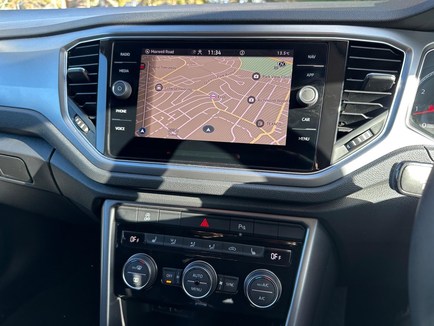 Used Volkswagen T-Roc 2021 for sale - 76800938: Photo 30