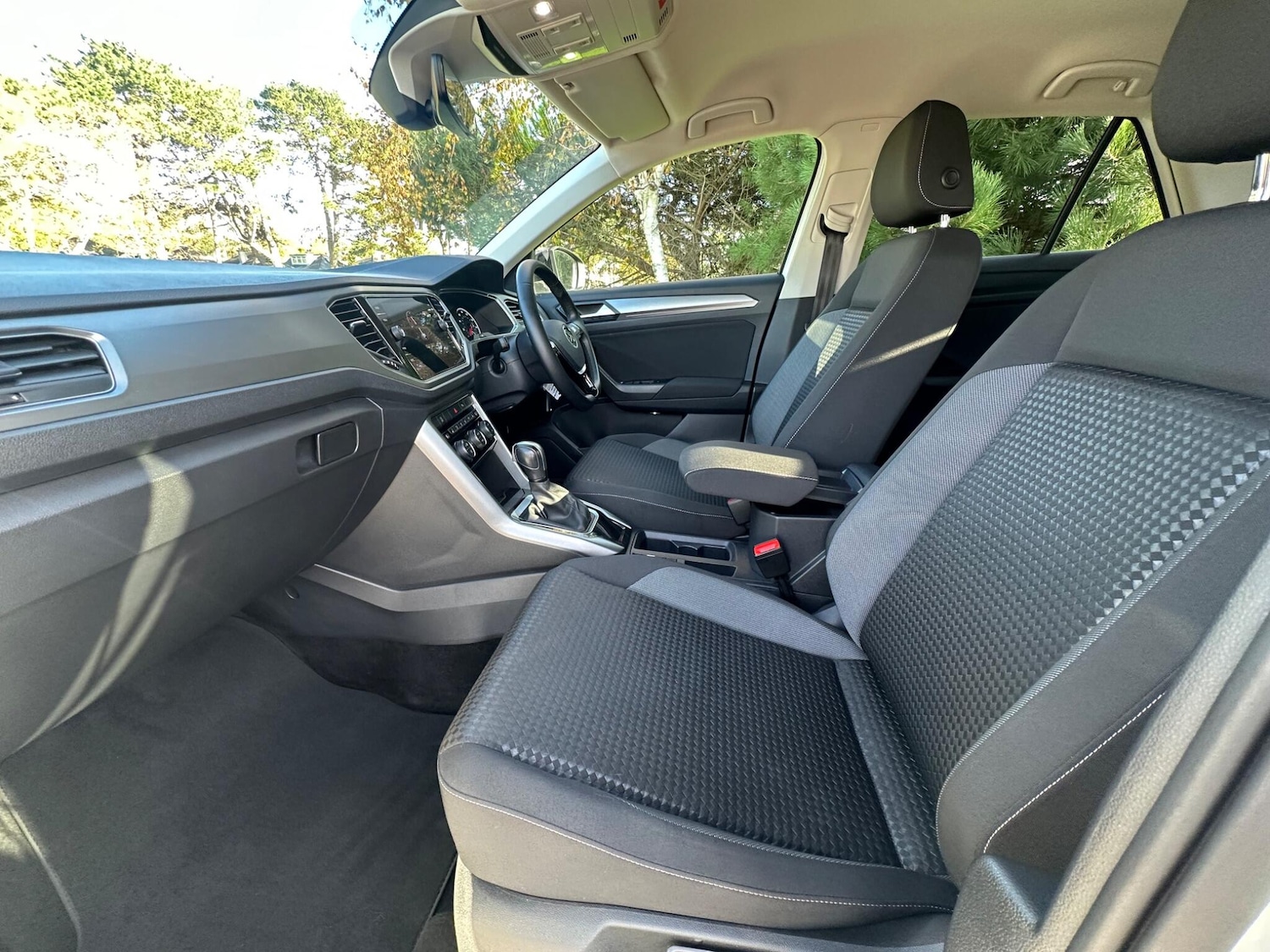 Used Volkswagen T-Roc 2021 for sale - 76800938: Photo 33