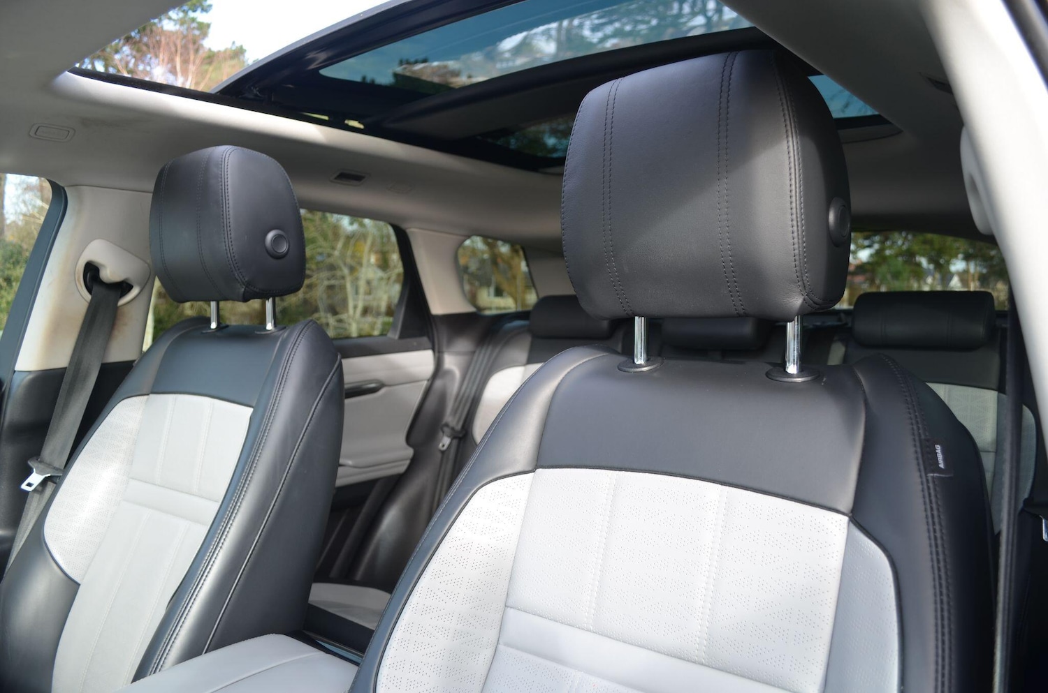 Used Land Rover Range Rover Evoque 2020 for sale - 77597596: Photo 3